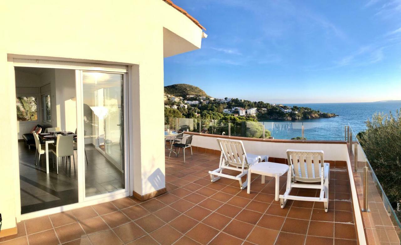 Chalet Doble Almadraba Villa Roses Bagian luar foto